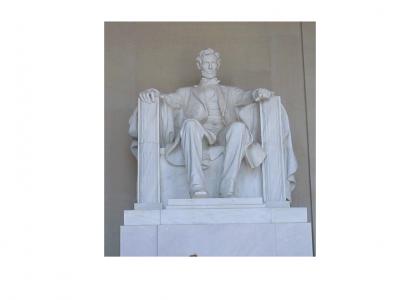 Lincoln Memorial doesn't change facial expressions