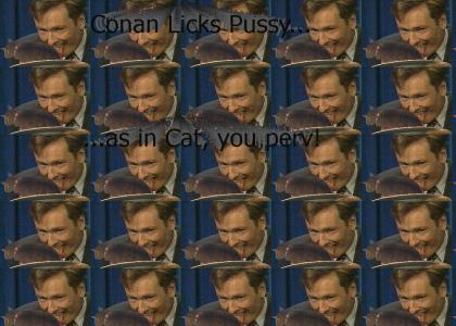Conan Licks Pussy