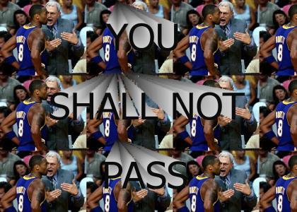 Phil Jackson instructs Kobe
