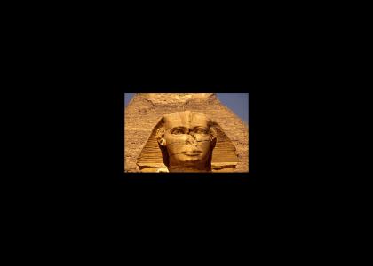 The Sphinx doesn't change facial expressions