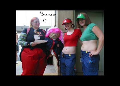 Super Mario Sisters Featuring BOWSER COSPLAY