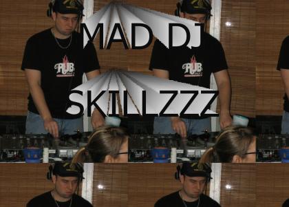 Jonathan Has Mad DJ Skillz