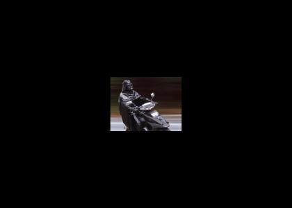 LOL Collision: Cycle-Riding-Vader vs. Yoshi