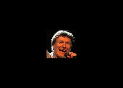 Steve Winwoods expression does change a little