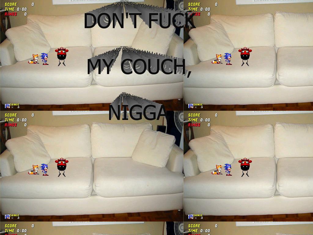 sonic-couch