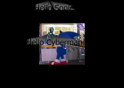 Sonic meets a Cyberman. (PTKFGS)