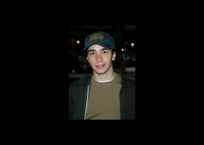 Justin Long changes facial expressions