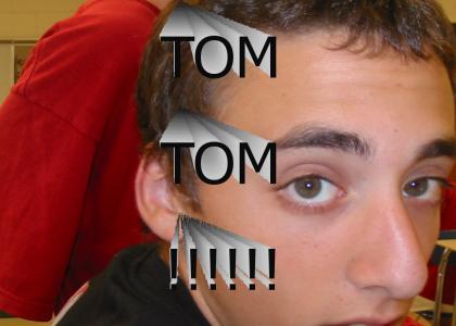 TOM R