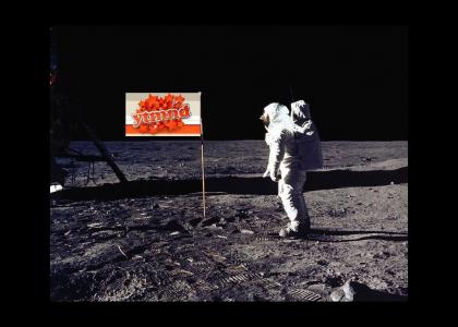 ytmnd lands on the moon