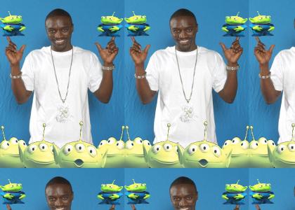 Akon and the aliens