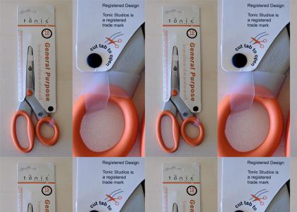 Broken: Scissors packaging at Staples