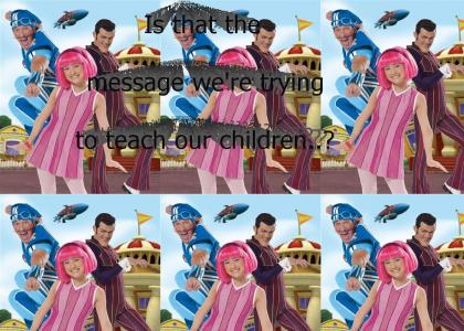 Lazytown Robbie sneaken a peak