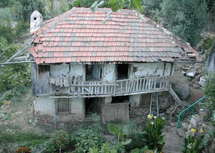 Abandoned House, Look Closely, there's something.