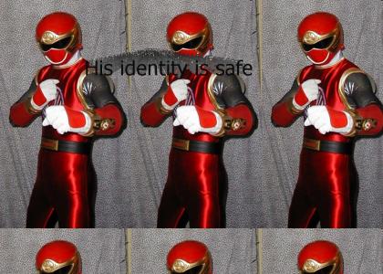 Power Ranger SUCCEEDS at cosplaying