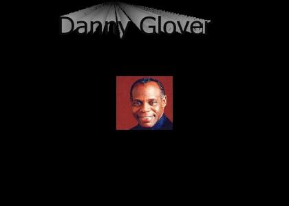 Danny Glover never Changes Facial Expression