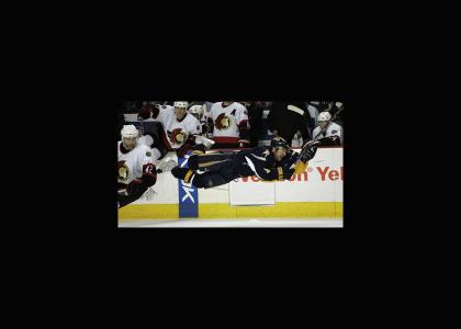 Derek Roy takes a dive