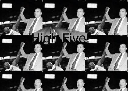 Joe McCarthy High Fives Shaq