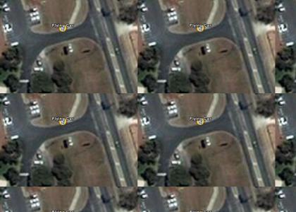 OMG another flying car on Google Earth! (just south of the other one)