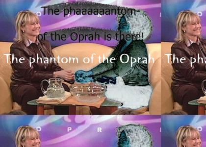 The phaaaaantom of the ope-er-ah is there!