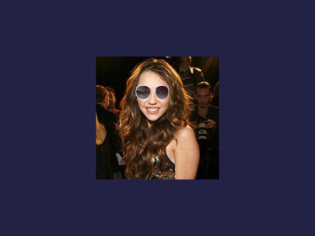 mileywearshersunglassesatnight