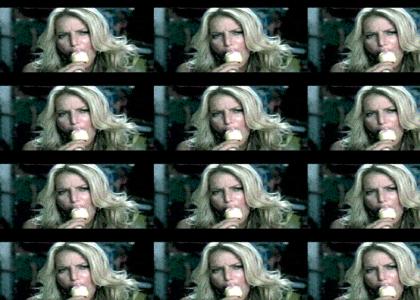 Jessica Simpson Loves Ice Cream